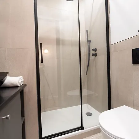 Cosy - Moulin Rouge Apartament