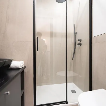 Cosy - Moulin Rouge Apartament *